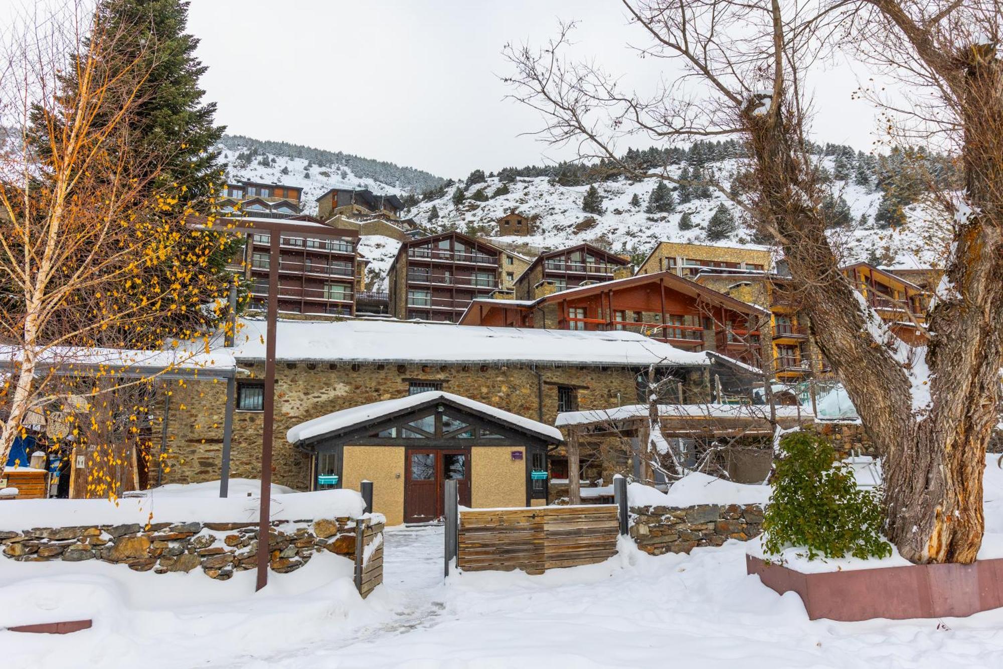 Mountain Hostel Tarter Esterno foto
